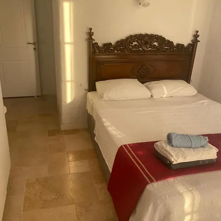 Delale * Çeşme